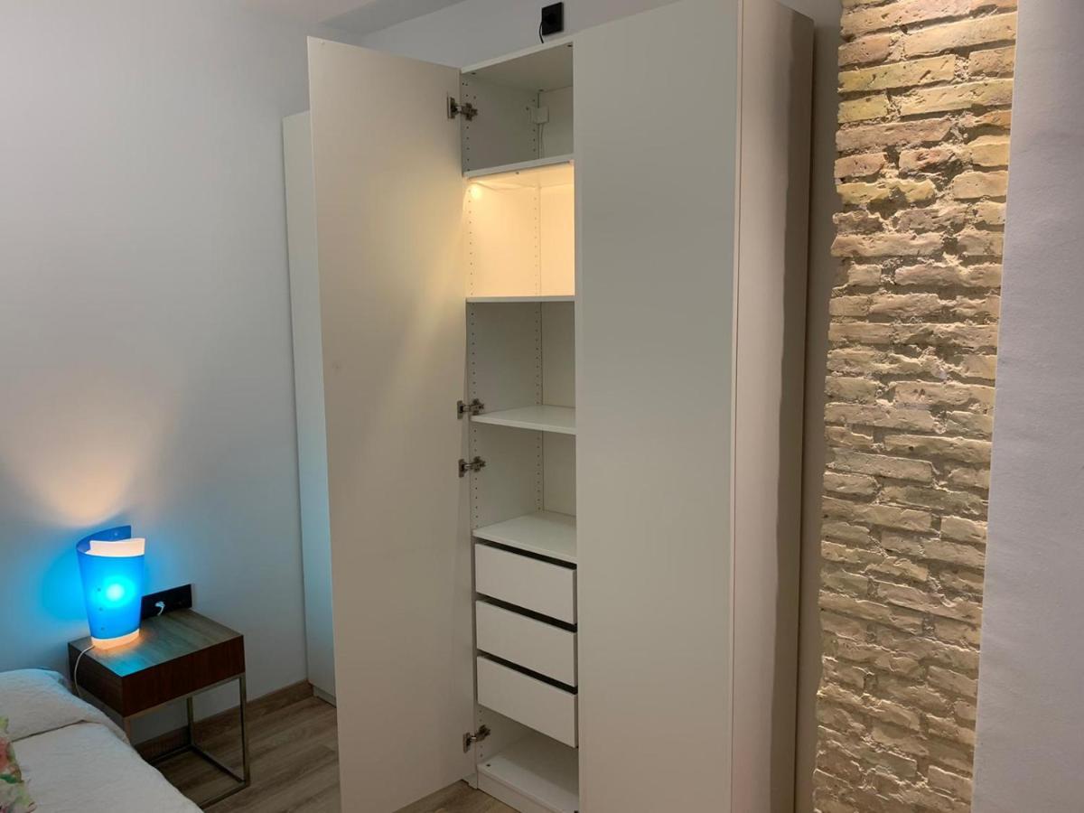 הוילה ולנסיה Casa Espectacular De Diseno Con Jardin Interior מראה חיצוני תמונה